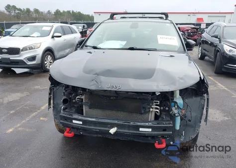 2020 Jeep Compass Trailhawk 4X4 из США, поврежденный, VIN 3C4NJDDB8LT137801